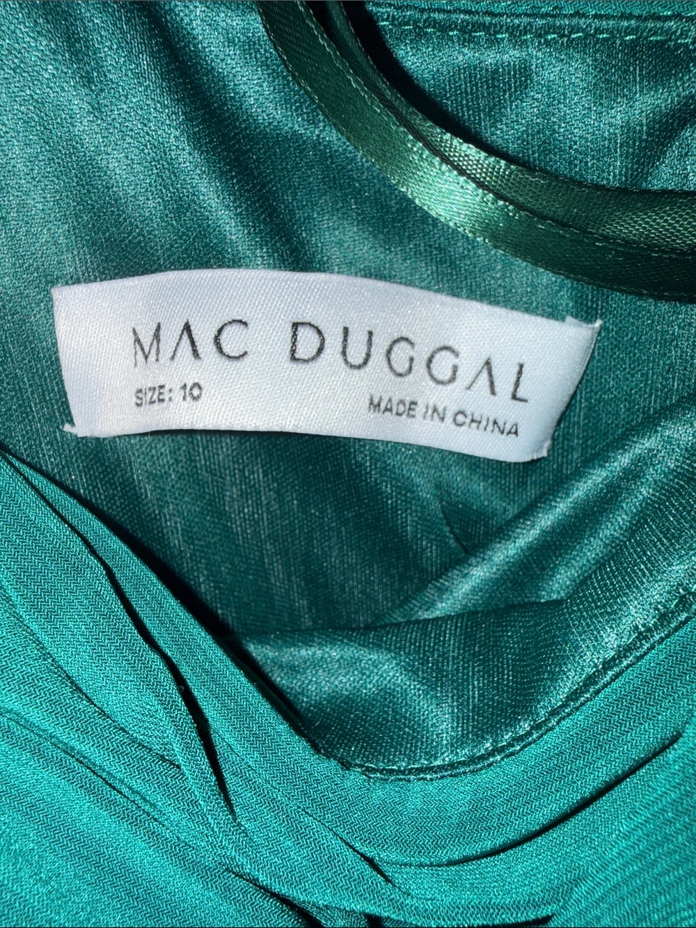 Mac Duggal Asymmetrical Gathered Dress
Size 2 or 10
MSRP $298
New with Tag - Picture 5 of 7